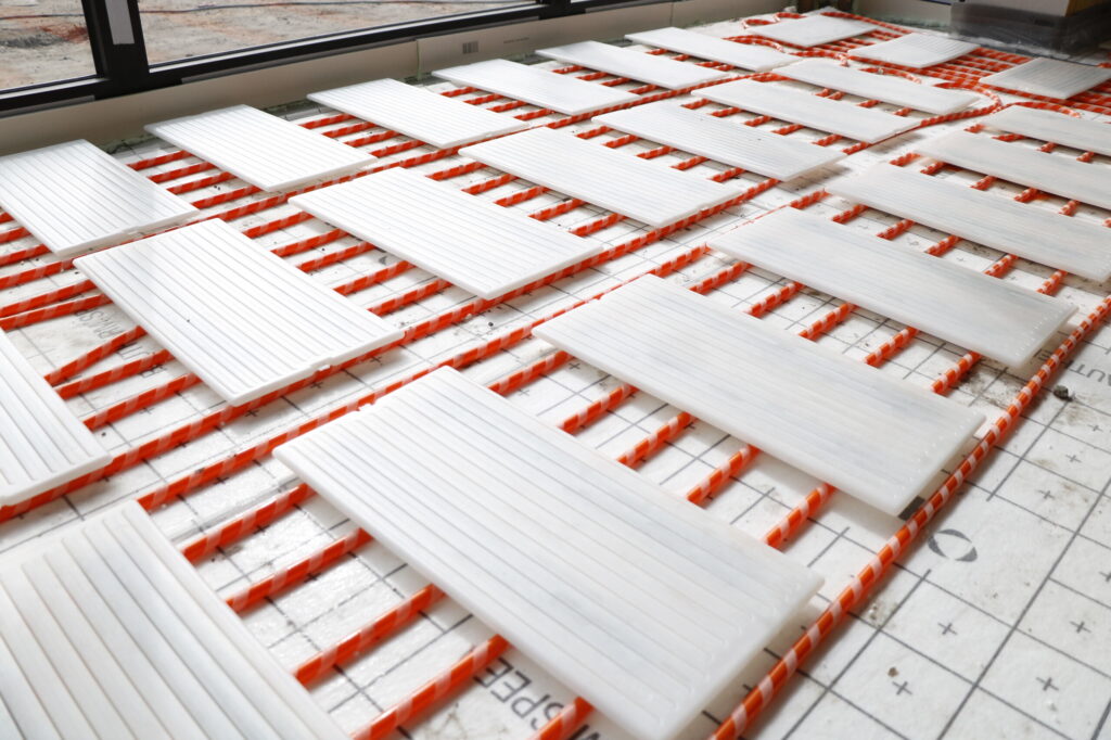 84575394-9ed5-4e49-9c41-b69fed489f51