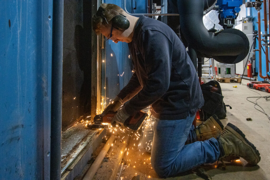 9fe14532-4397-4a88-b7b1-d3b18d17477a