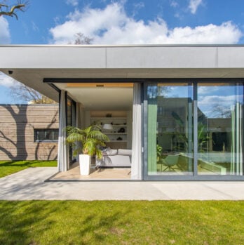 a0de67f9-3e0d-42b9-bf0d-d470130d1d4a