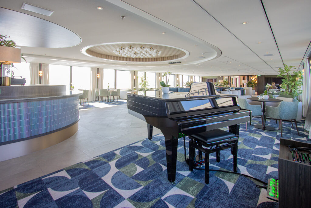 a67b98b8-8d9d-4186-9f01-bcb5fdaa9f45