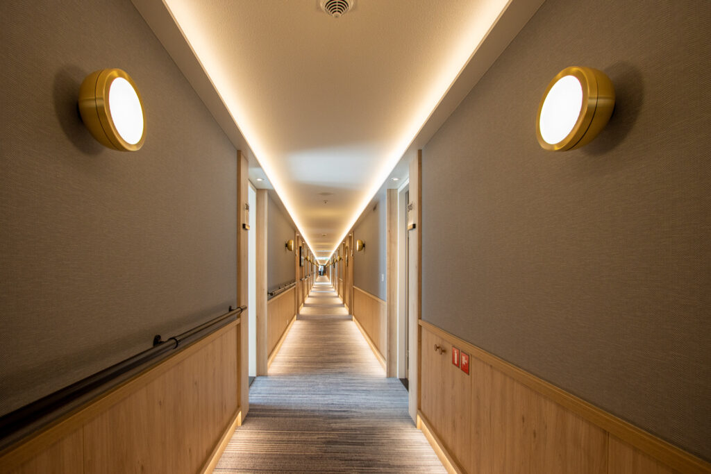 aa1721d4-7d0a-4af9-a7ad-04d79f7e4b6b