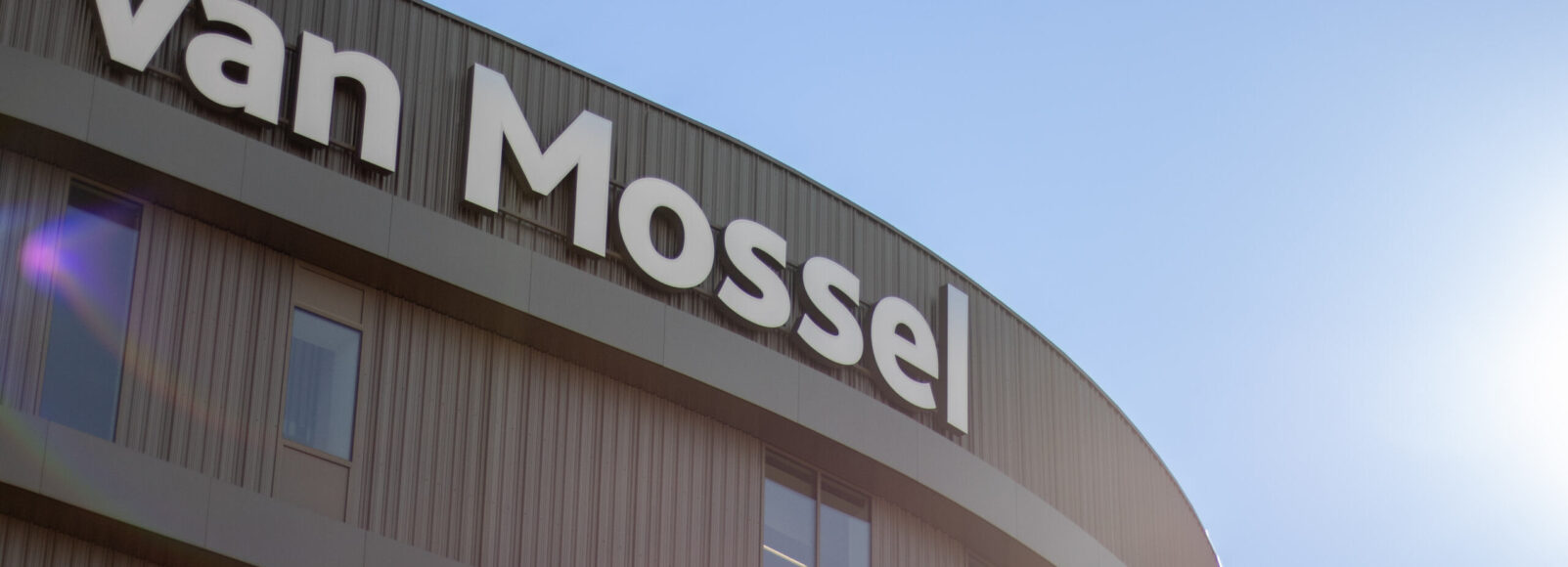 b04e9571-fc6d-4ce3-a4c2-4690cbacb6bf