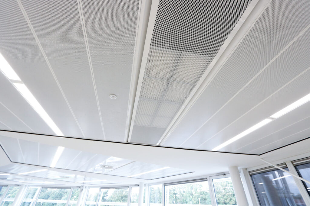 fdaaebe9-764f-4257-b0cc-ee80fe134e8b